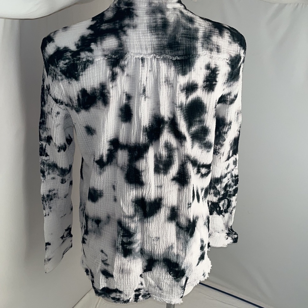 Stone and Sky black and white tie die gauzy button down top M - Picture 3 of 8